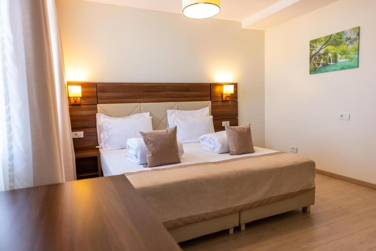 Sir Fundeni Hotel 3*