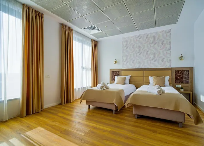 Sir Fundeni Hotel